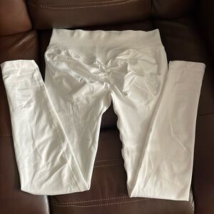 New DFYNE leggings size medium